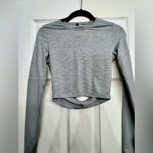 Nikki blackketter x gym shark cropped top